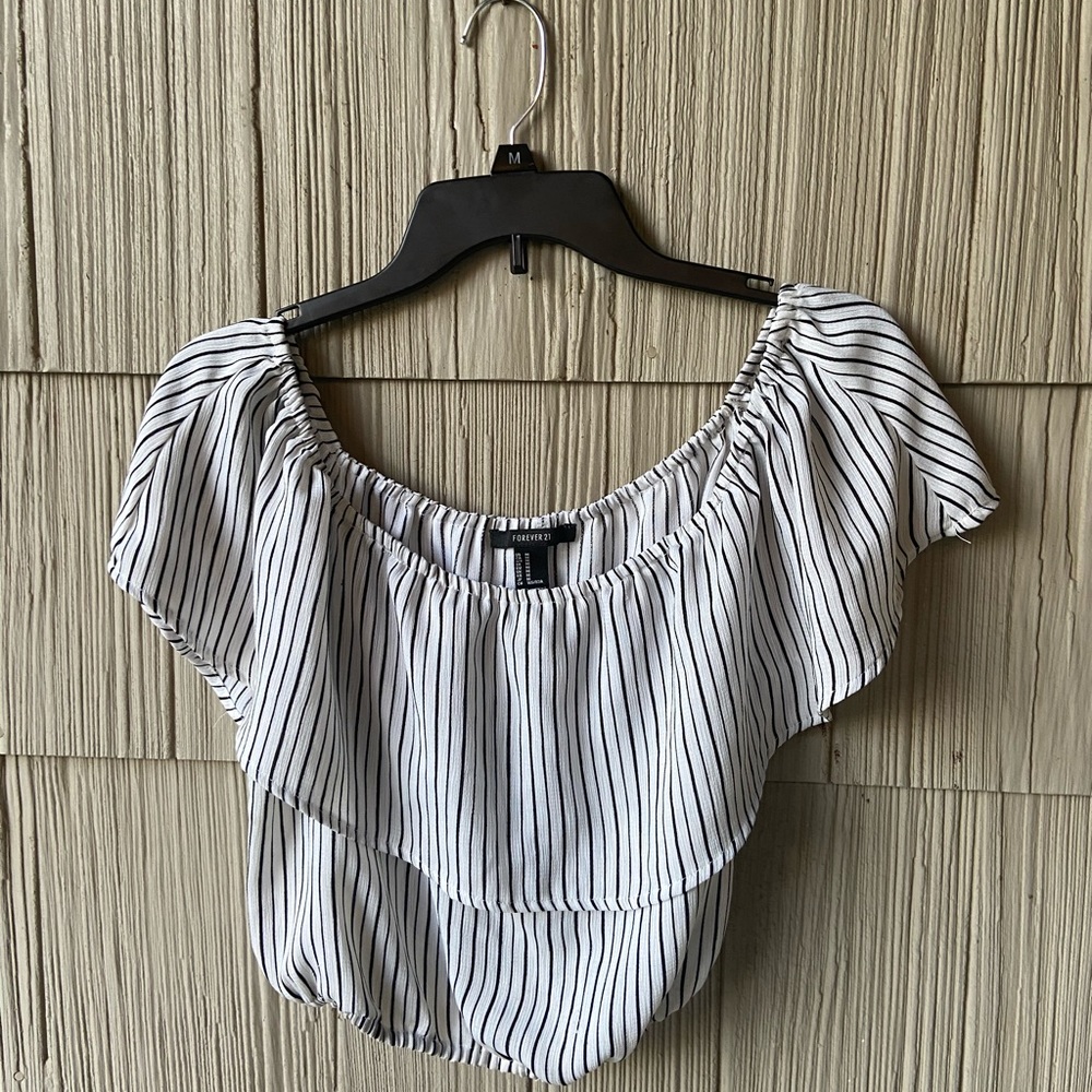 Off the Shoulder Striped Crop Top
